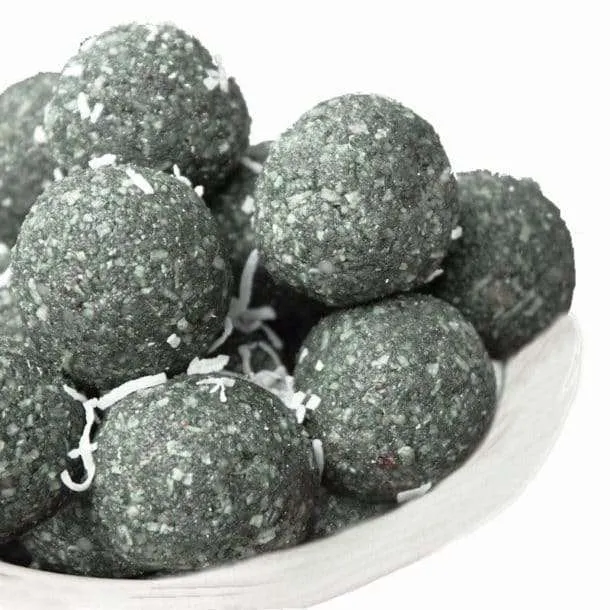 Protein Balls Spirulina Cashew